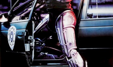 Paul Verhoeven’in “RoboCop” (1987) Filmi Üzerine