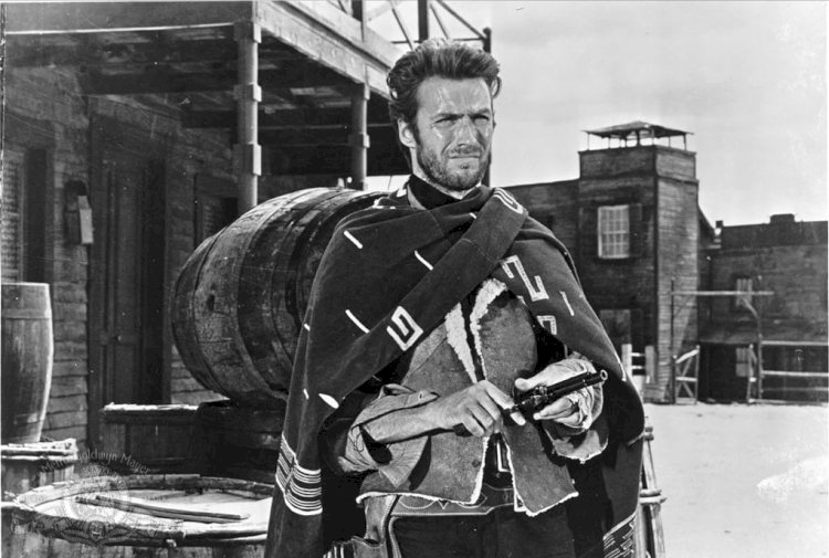 Segio Leone’un “A Fistful of Dollars” (1964) Filmi Üzerine